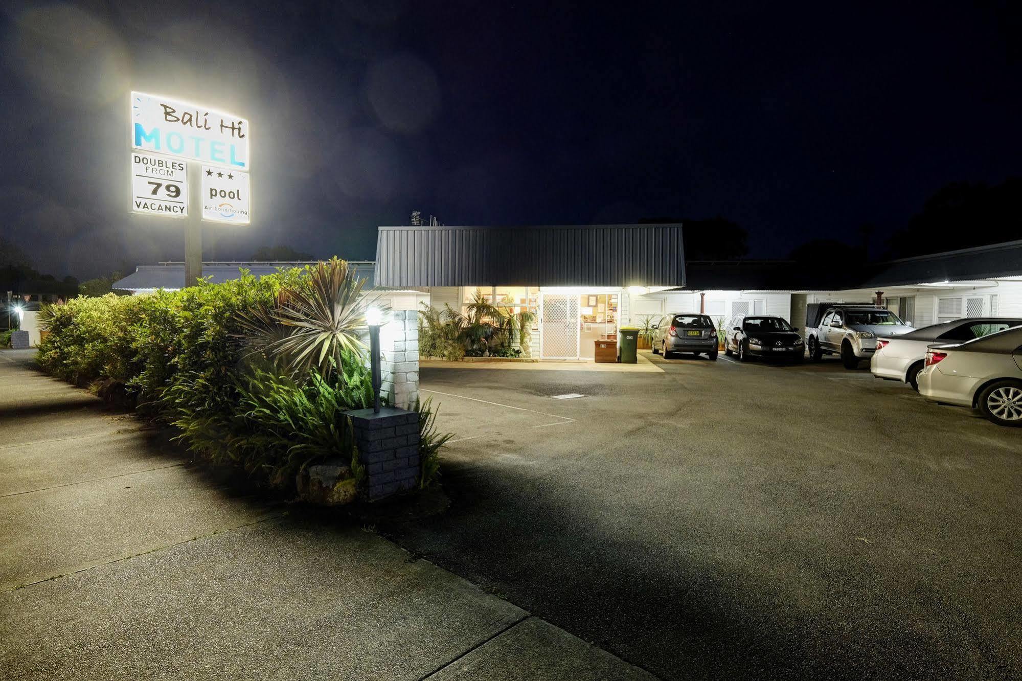 Bali Hi Motel Tuncurry Exterior foto